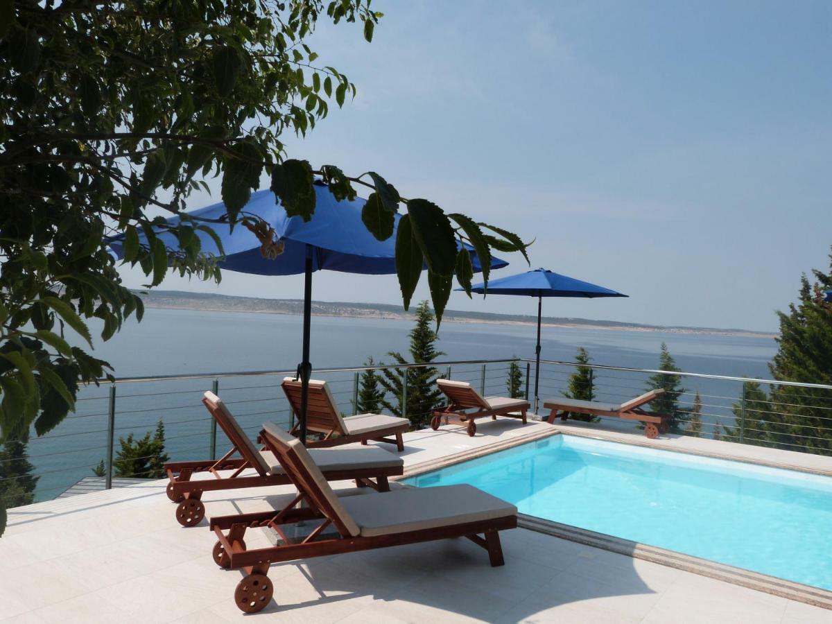 Maria Apartments Starigrad Paklenica Buitenkant foto