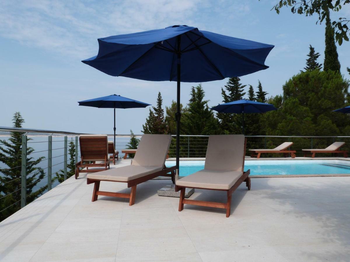 Maria Apartments Starigrad Paklenica Buitenkant foto