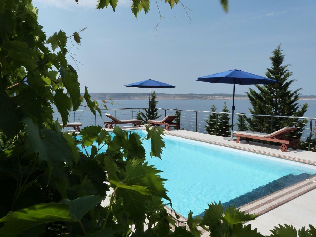 Maria Apartments Starigrad Paklenica Buitenkant foto